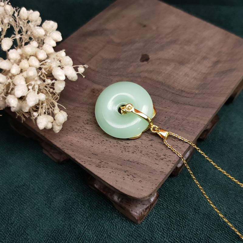 KarmaRipple's Round Jade Leaf Blessing Fortune Pendant Chain Necklace p7