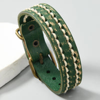Bracelet renforcé à boucle réglable en cuir vintage de KarmaRipple