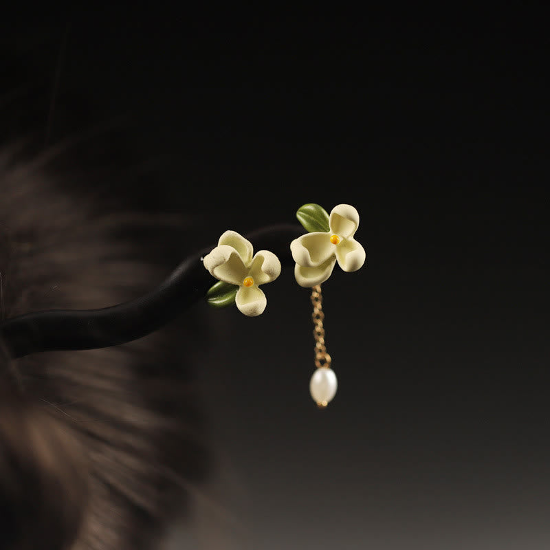 KarmaRipple's Ebony Gardenia Tassel Courage Hairpin p1