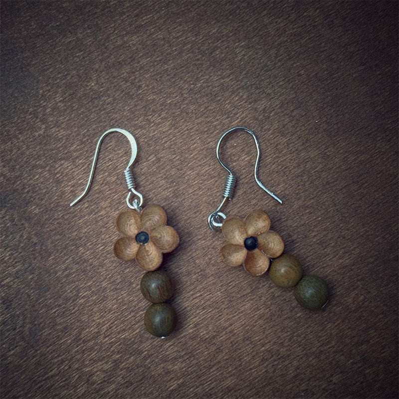 KarmaRipple's 925 Sterling Silver Peach Wood Flower Green Sandalwood Fortune Earrings p2
