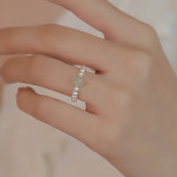 Bague porte-bonheur en perles de jade rondes de KarmaRipple