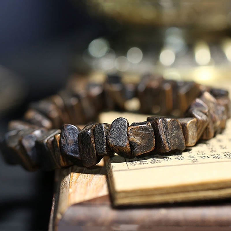 KarmaRipple's Tarakan Agarwood Square Beadwork Strength Bracelet p2