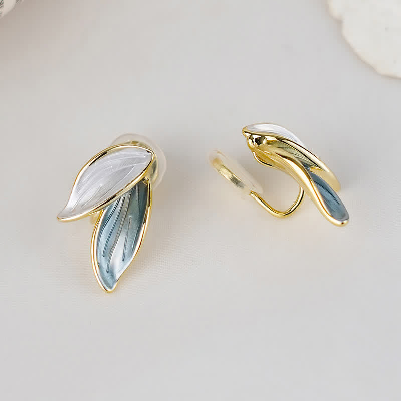 KarmaRipple's Leaf Design Fortune Stud Earrings p2