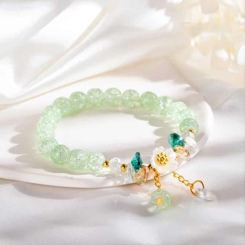 KarmaRipple's Simple Design Flower Talisman Glass Bead Bracelet p1